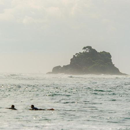 Ram'S Surfing Beach,미디가마 이스트 외부 사진